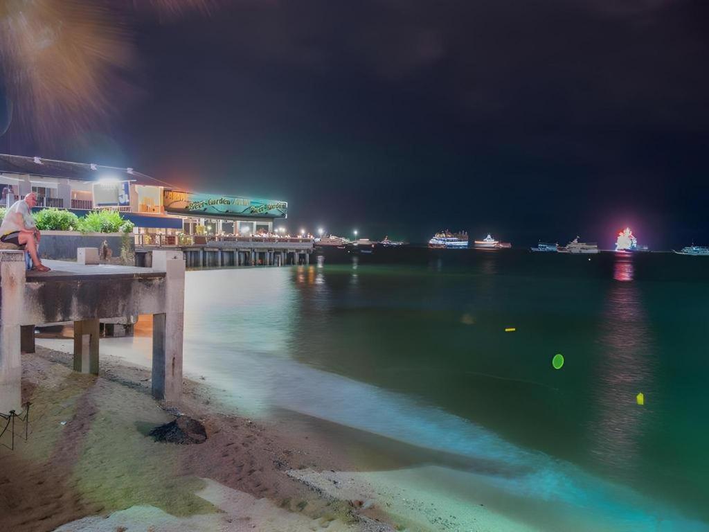 Lido Beach Hotel パッタヤー エクステリア 写真